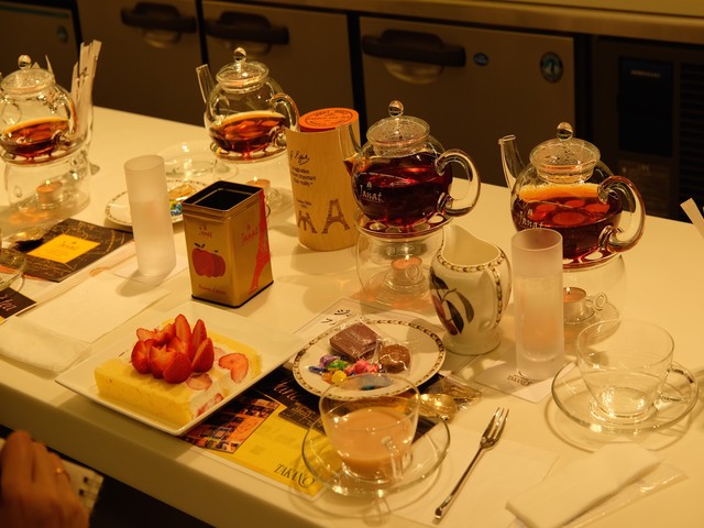“Janat Paris and Takano Shinjuku hosted a unique tea seminar “
